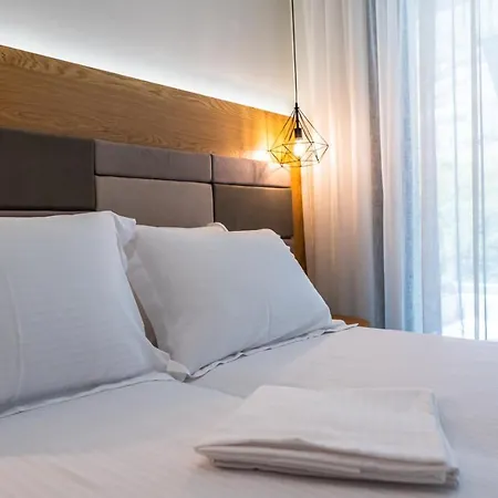 Medusa Luxury Néa Péramos