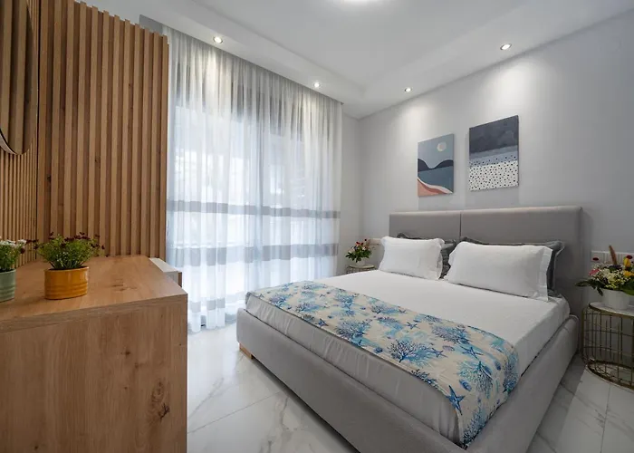 Medusa Luxury Неа-Перамос