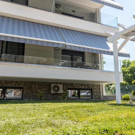 Medusa Luxury Apartment Nea Peramos (Macedonia)