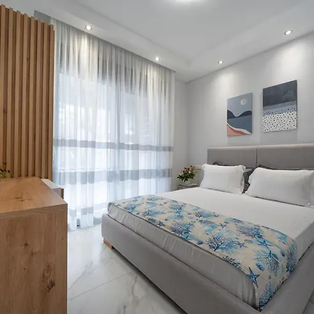 Medusa Luxury Néa Péramos